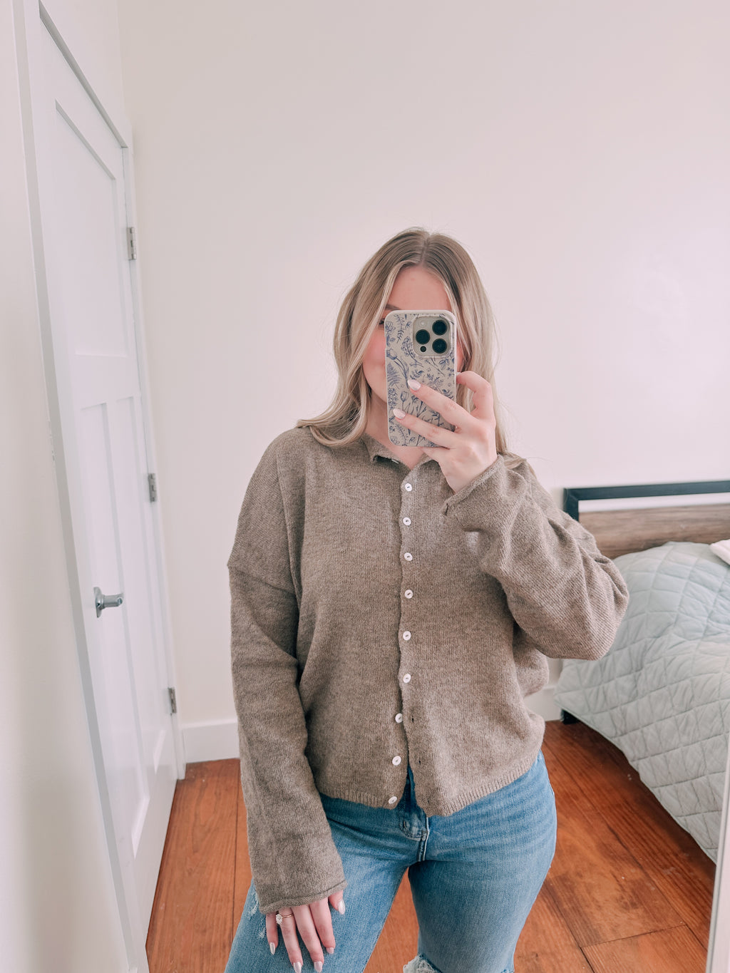 Bloom Cardigan Mocha