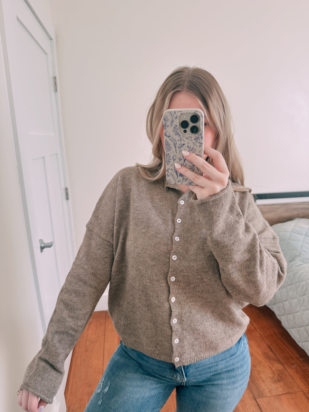 Bloom Cardigan Mocha