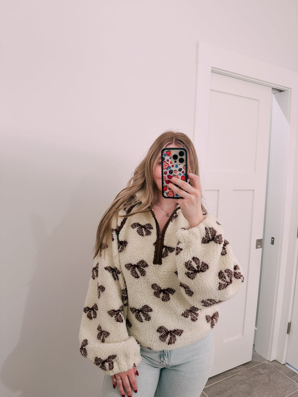 Teddie Cream Bow Sherpa