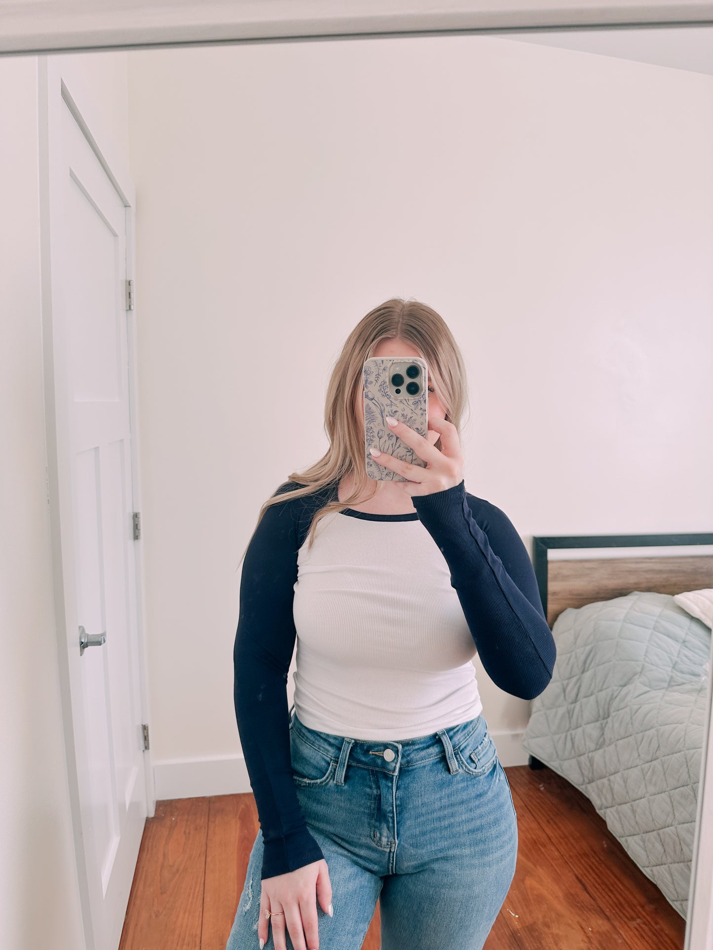 Ivy Navy Tee