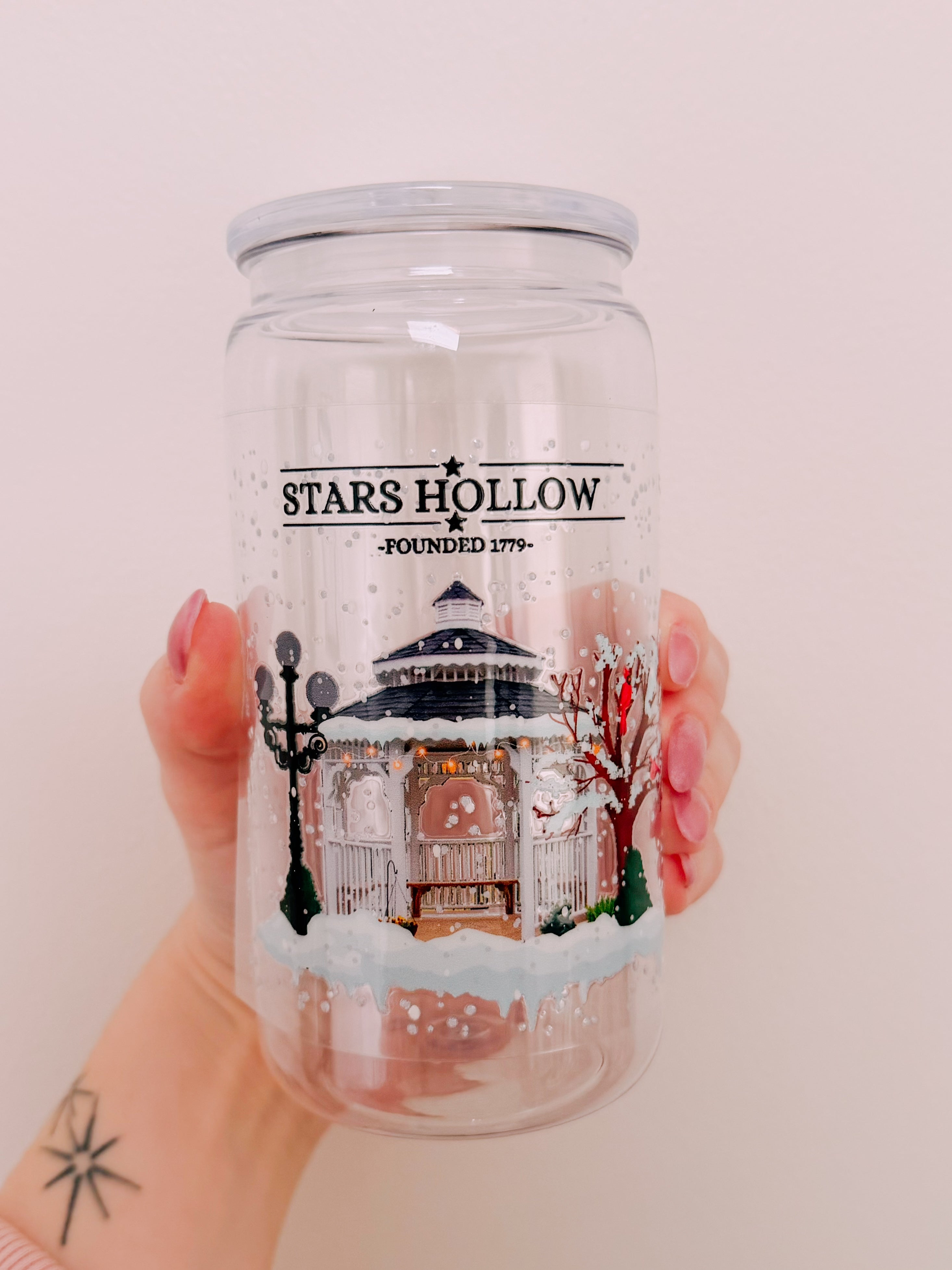 Stars Hollow Wrap