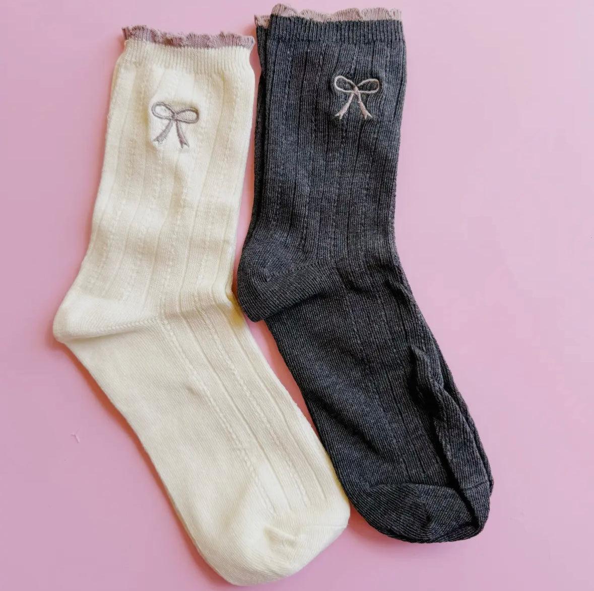 Bow Embroidered Socks - pack of 3