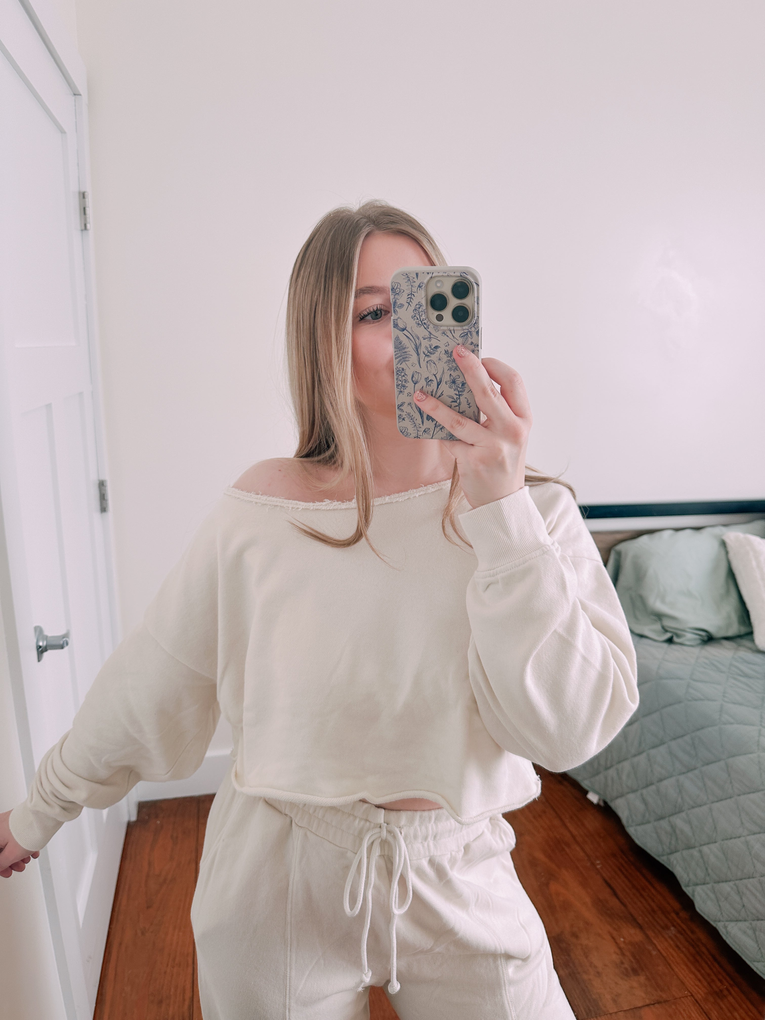Flirty Off The Shoulder Lounge Set Cream